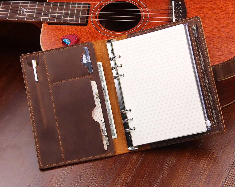 Exclusive refillable A5 organizer, personalizable ring binder